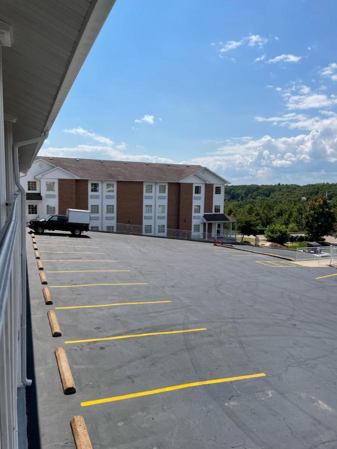 Schmidt'S Creek Hotel Osage Beach Exterior foto